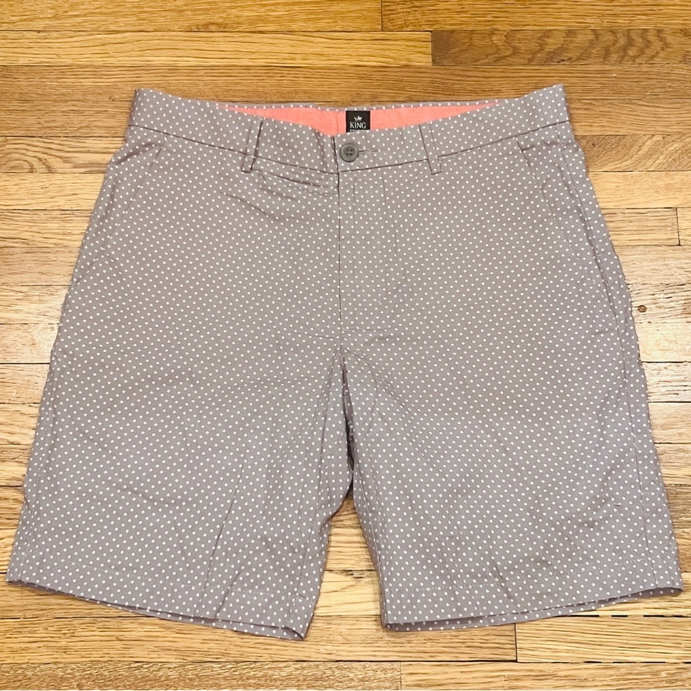 King Street Collection Men’s Gray Dot Print Cotton Chino Golf Shorts | Size: 32